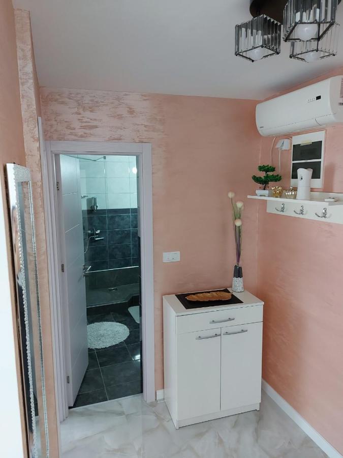 Apartman Star Lux Kula Esterno foto