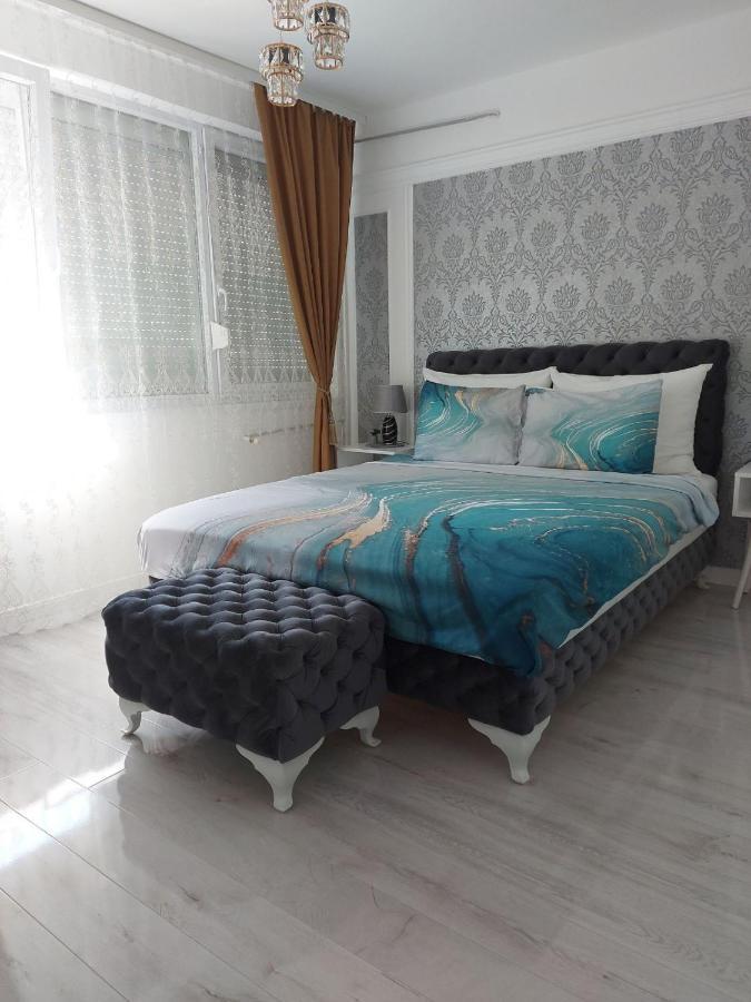 Apartman Star Lux Kula Esterno foto